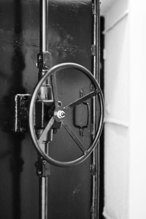 Bomb Shelter Apartment Βίλνιους Δωμάτιο φωτογραφία