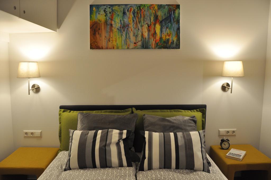 Bomb Shelter Apartment Βίλνιους Δωμάτιο φωτογραφία